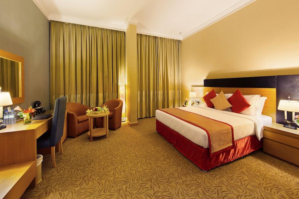 Lotus Grand Hotel Dubaï Extérieur photo